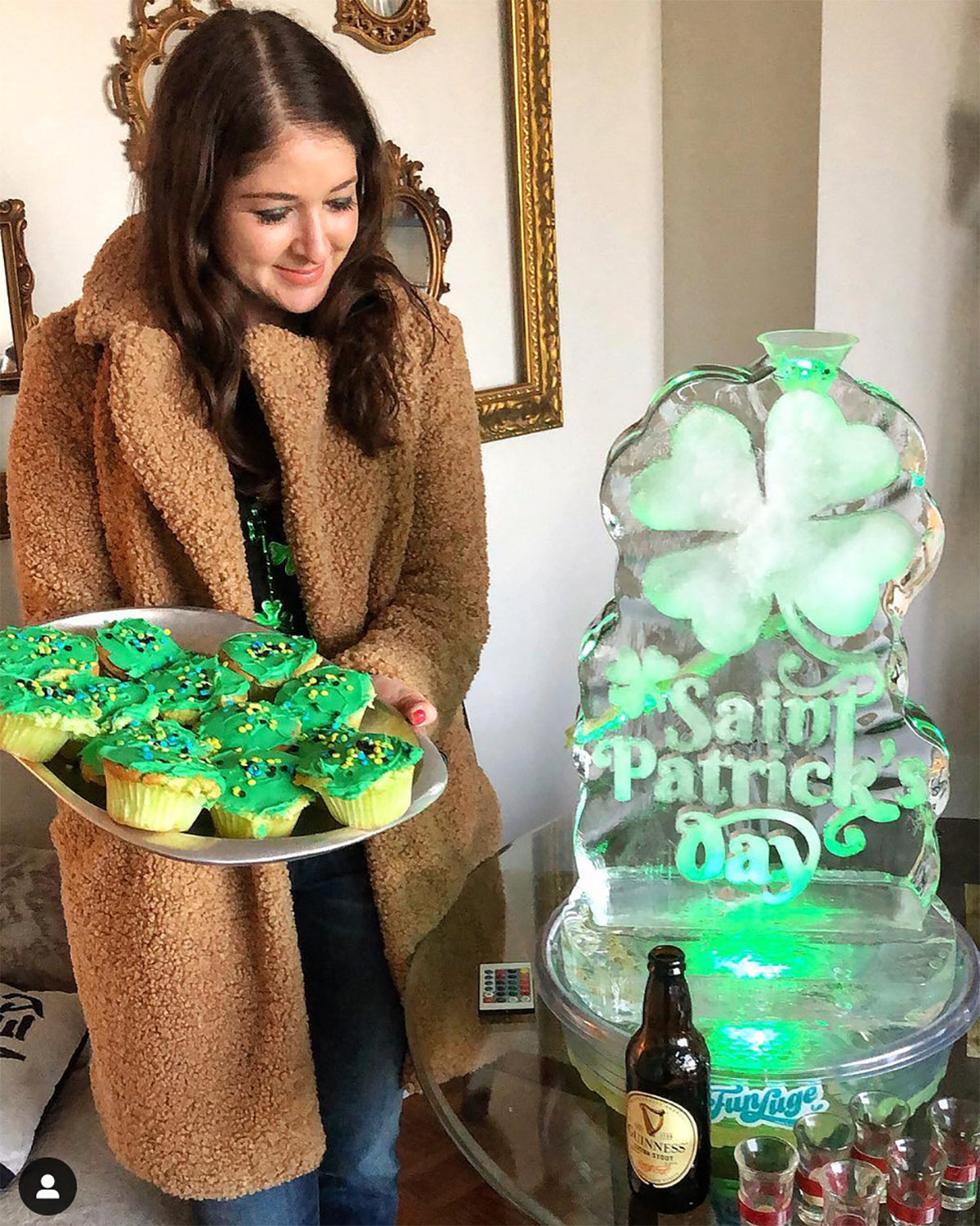 Gallery – Fun Luge - NYC Party Ice Sculpture